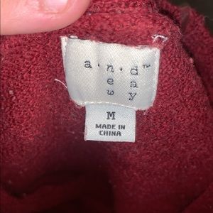 red long sleeve cardigan// size M